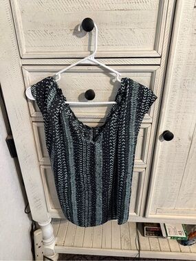 LC Lauren Conrad Black and Mint Striped Cap-Sleeve Blouse